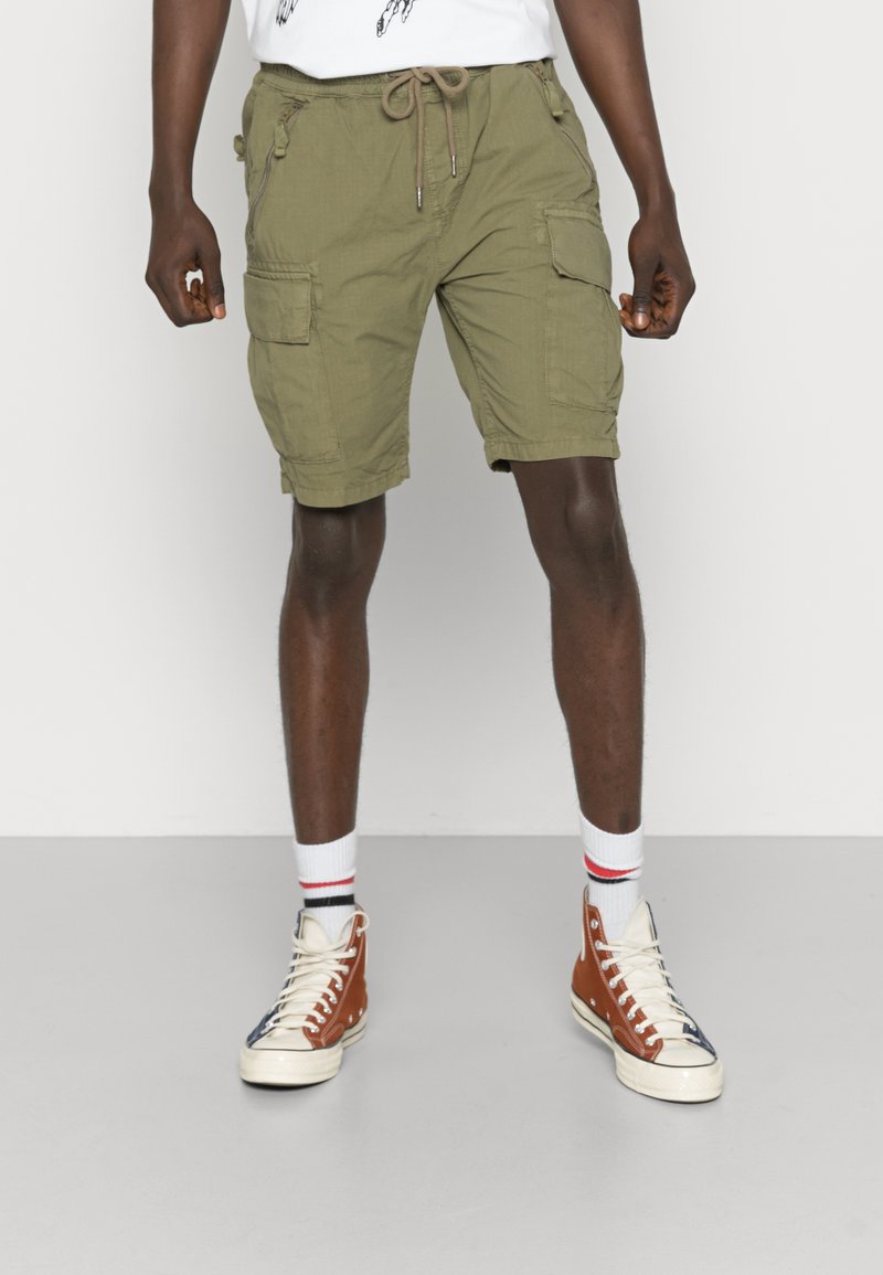 Men's Casual Shorts | Alpha Industries Shorts - olive - CQ83174